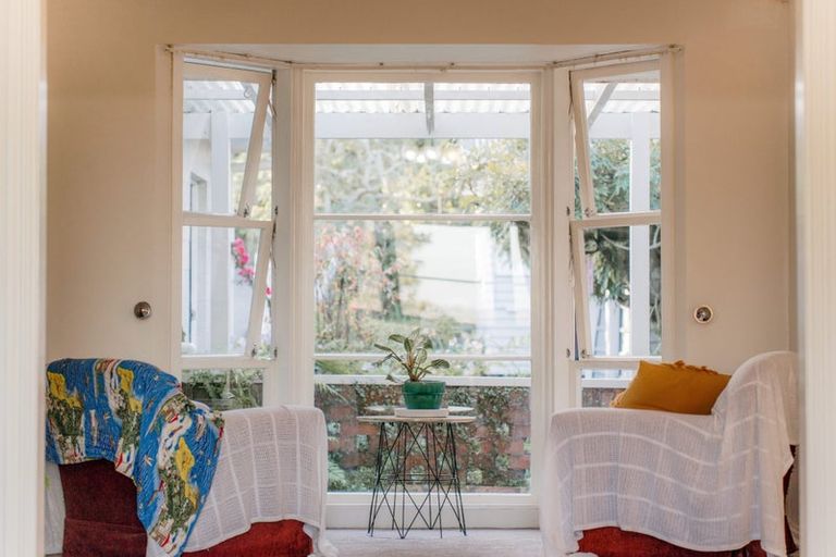 Photo of property in 23 Pohutukawa Avenue, Shelly Park, Auckland, 2014