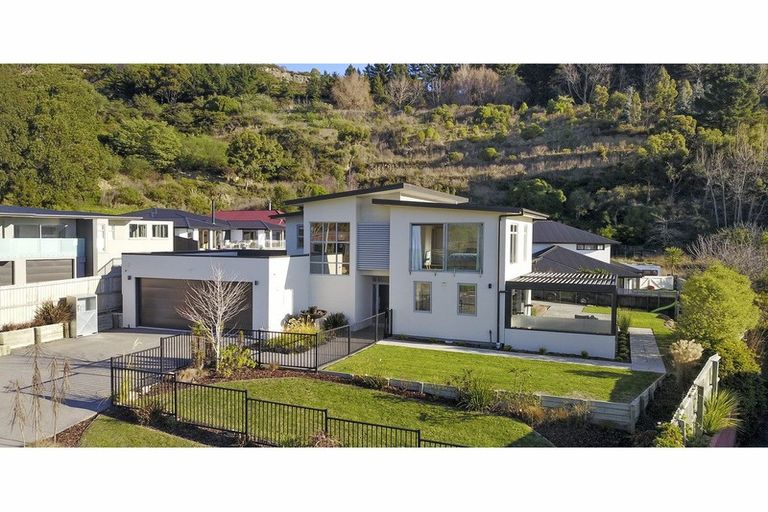 Photo of property in 42 Alderson Avenue, Hillsborough, Christchurch, 8022