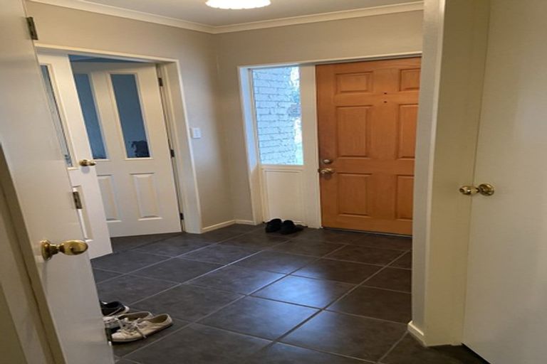 Photo of property in 18 Checketts Place, Papamoa Beach, Papamoa, 3118