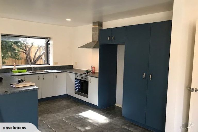 Photo of property in 140b Stokes Valley Road, Stokes Valley, Lower Hutt, 5019