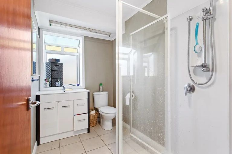 Photo of property in 21 Sikkim Crescent, Clover Park, Auckland, 2019
