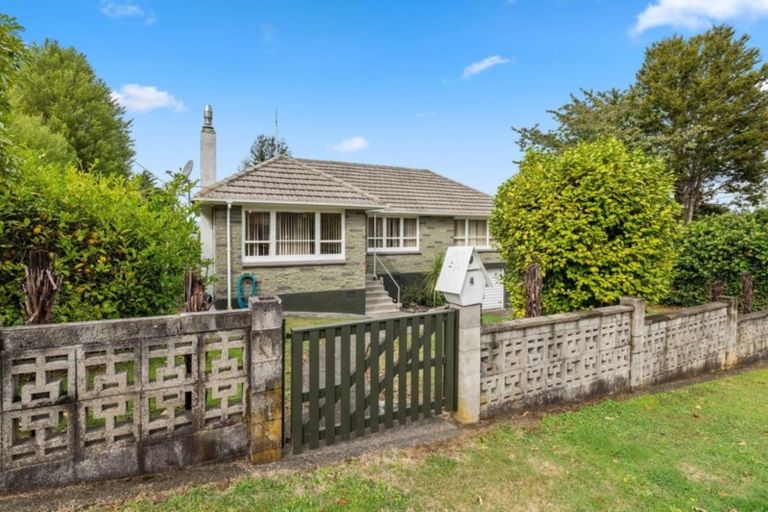 Photo of property in 4 Henry Street, Western Heights, Rotorua, 3015