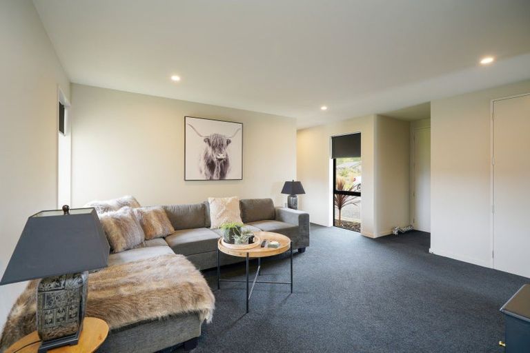 Photo of property in 14 Kakariki Way, Otatara, Invercargill, 9879