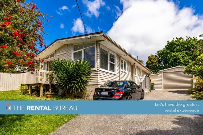 Photo of property in 21 South Lynn Road, Titirangi, Auckland, 0604
