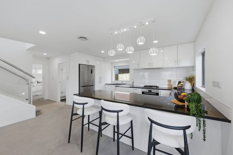 Photo of property in 17a Patons Road, Howick, Auckland, 2014