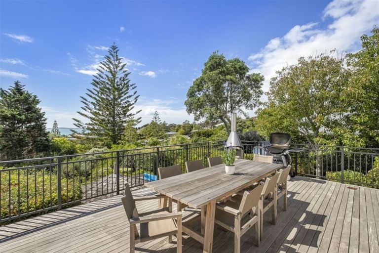 Photo of property in 27 Evelyn Road, Cockle Bay, Auckland, 2014