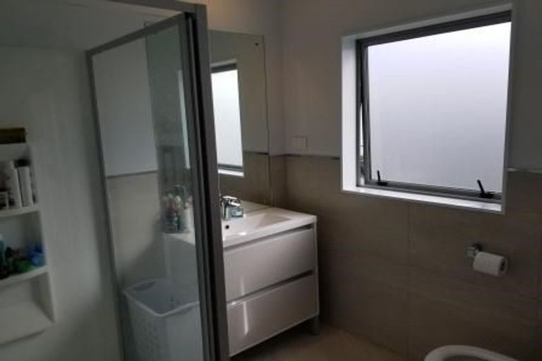 Photo of property in 2 Vincent Mcgrath Crescent, Swanson, Auckland, 0614