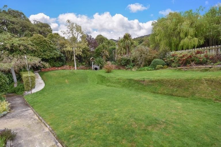 Photo of property in 1 Seddon Street, Ravensbourne, Dunedin, 9022