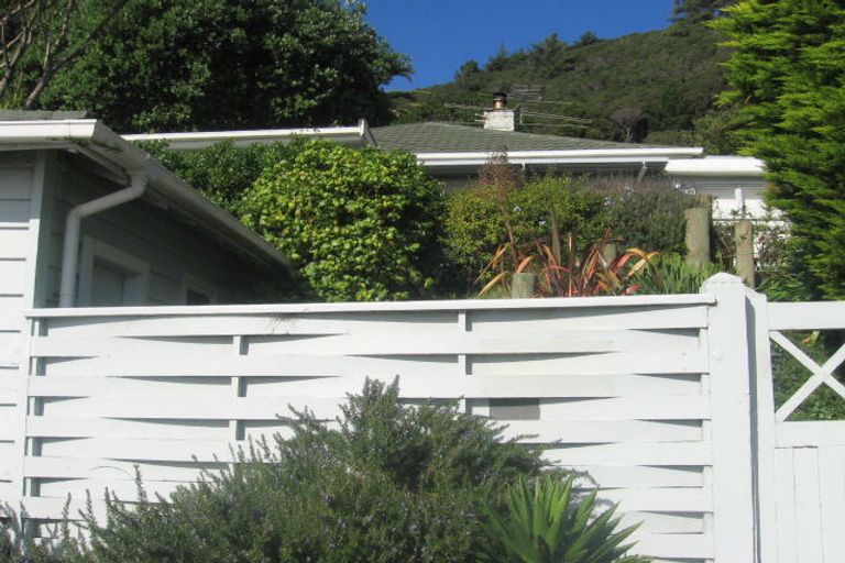Photo of property in 623 Marine Drive, Days Bay, Lower Hutt, 5013
