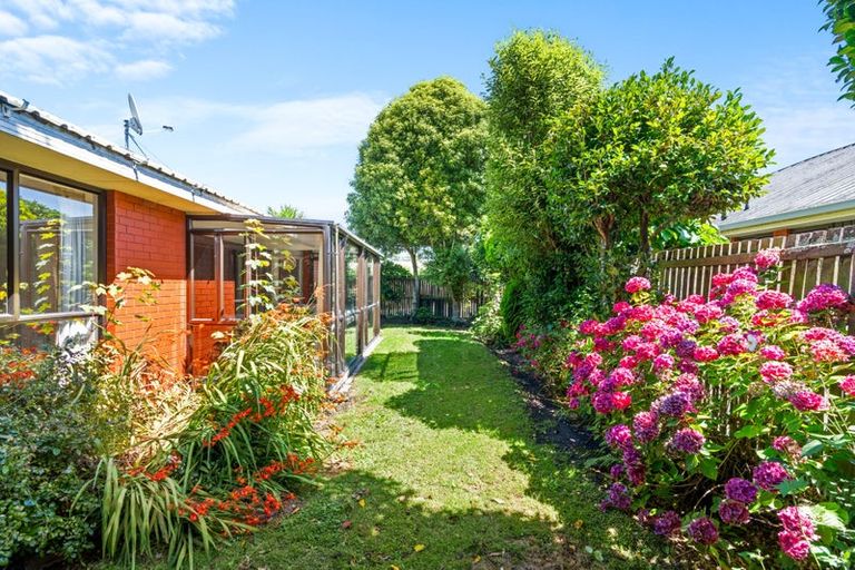 Photo of property in 7d Ludecke Place, Sockburn, Christchurch, 8042