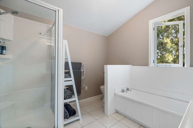 Photo of property in 124 Kanohi Road, Kaukapakapa, 0873