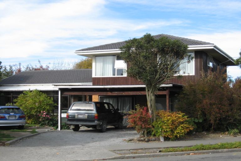 Photo of property in 53 Middlepark Road, Sockburn, Christchurch, 8042