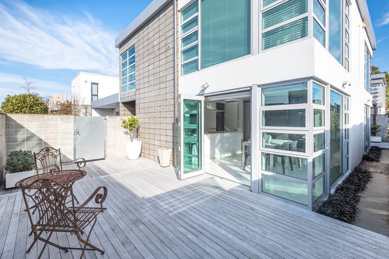 Photo of property in 41 Winchester Street, Merivale, Christchurch, 8014