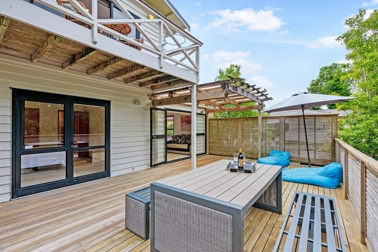 Photo of property in 14 Nile Road, Milford, Auckland, 0620