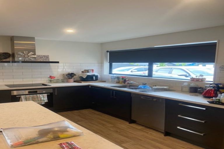 Photo of property in 10 Travertine Street, Cromwell, 9310