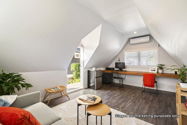 Photo of property in 64 Park Hill Road, Birkenhead, Auckland, 0626