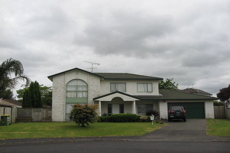 Photo of property in 16 Cumbrian Place, Conifer Grove, Takanini, 2112