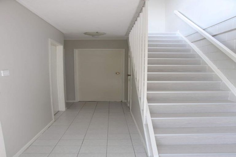 Photo of property in 5/48 Mcleod Road, Henderson, Auckland, 0612