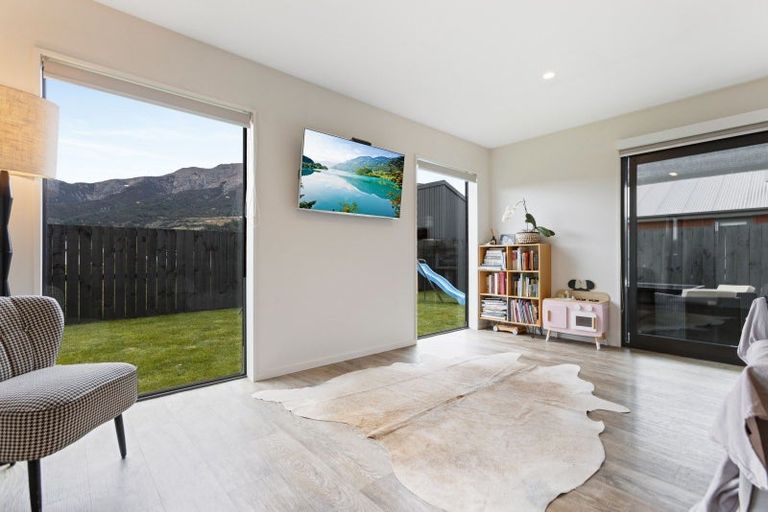 Photo of property in 12 Swan Street, Lake Hawea, Wanaka, 9382