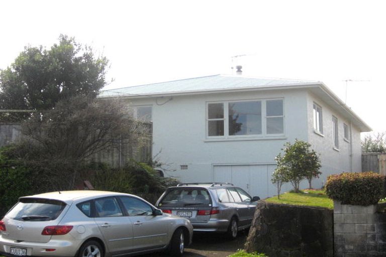 Photo of property in 12 Lydford Place, Spotswood, New Plymouth, 4310