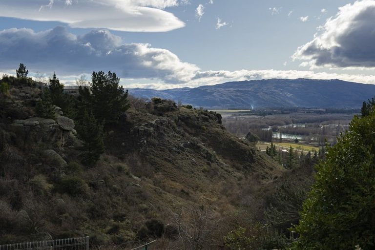 Photo of property in 10a Lanes Road, Bridge Hill, Alexandra, 9320