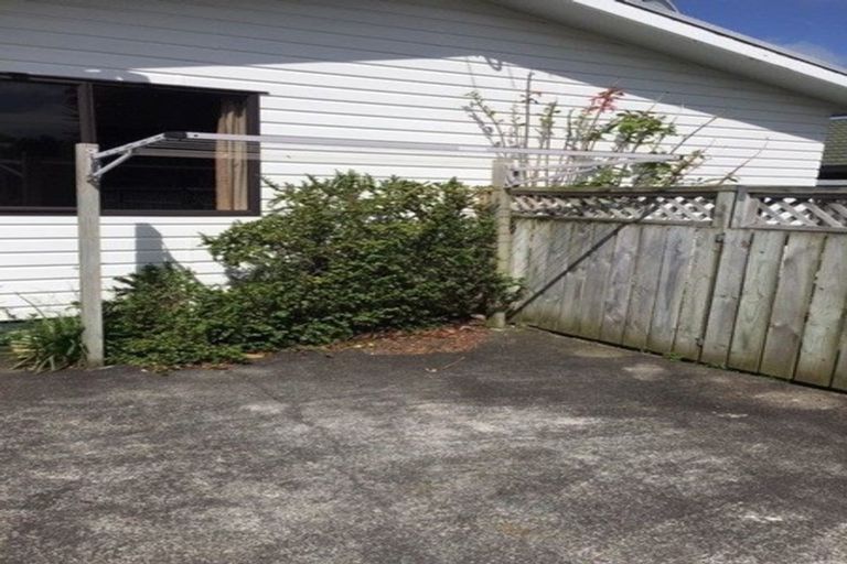 Photo of property in 41 Taihiki Road, Clarks Beach, 2122