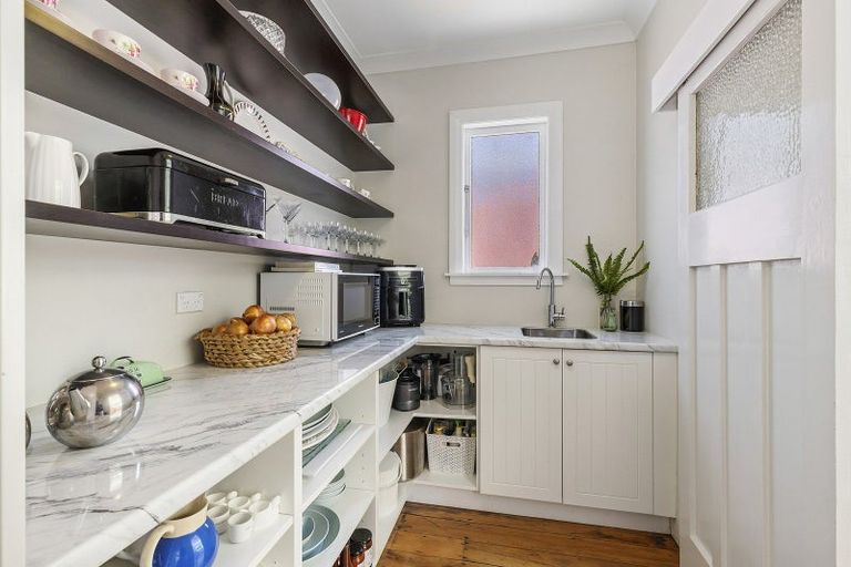 Photo of property in 8 Plymouth Street, Karori, Wellington, 6012