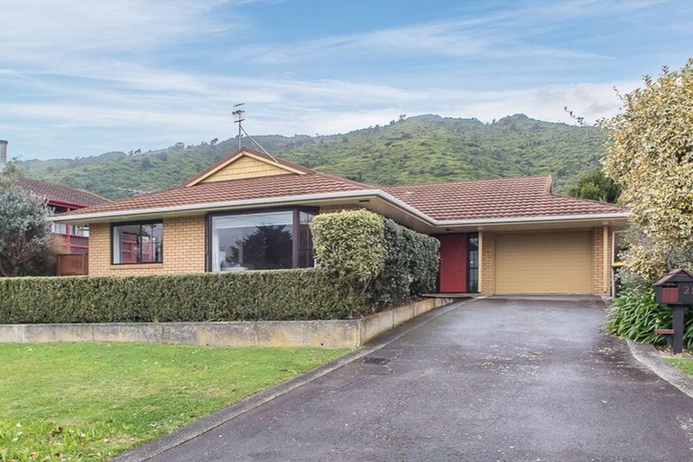 Photo of property in 21 Huia Street, Waikanae, 5036