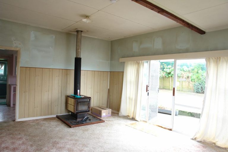 Photo of property in 26 Albany Street, Patea, 4520