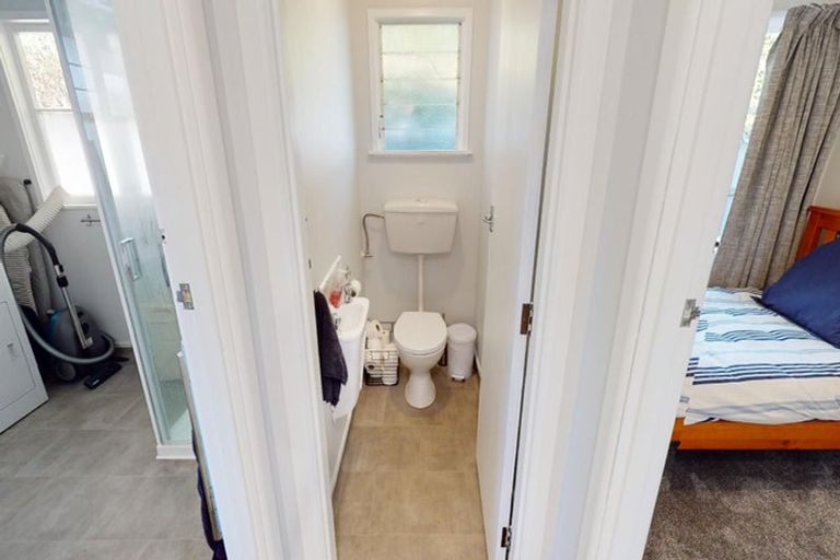 Photo of property in 15 Dorset Crescent, Hokowhitu, Palmerston North, 4410