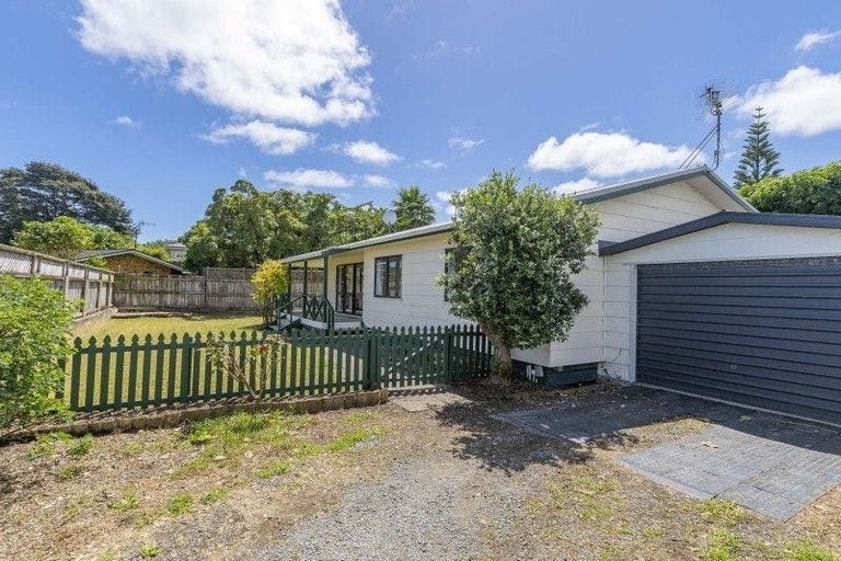 Photo of property in 7a Warrimoo Street, Paraparaumu, 5032