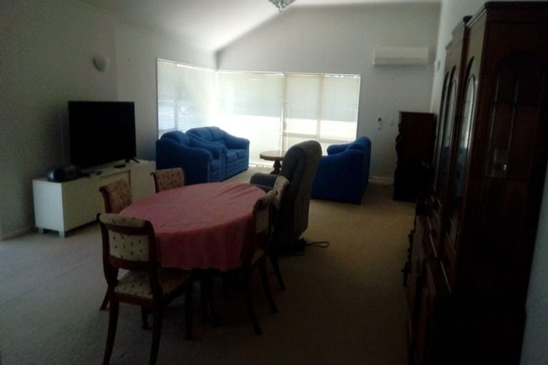 Photo of property in 6 Lakeside Villas, Whitby, Porirua, 5024