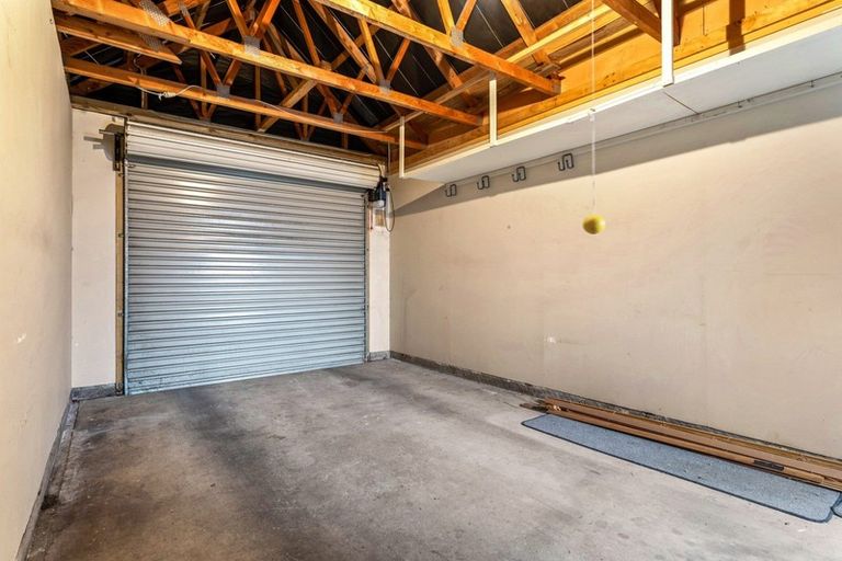 Photo of property in 84 Bay View Road, South Dunedin, Dunedin, 9012