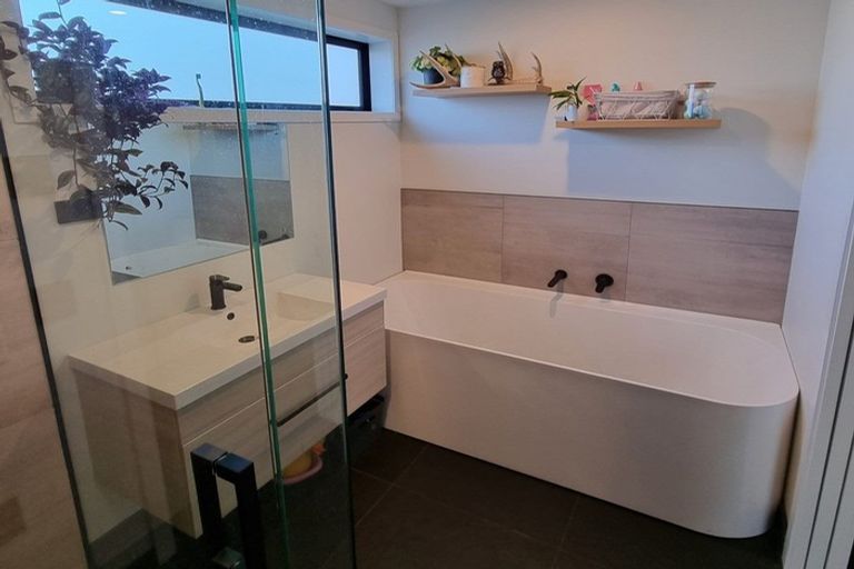 Photo of property in 3 Eureka Street, Wanaka, 9305