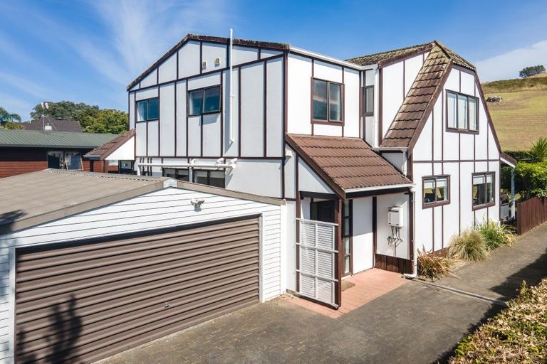 Photo of property in 169 Gills Road, Half Moon Bay, Auckland, 2014