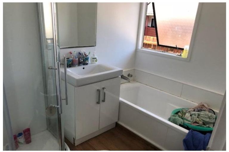 Photo of property in 19 Southview Place, Wattle Downs, Auckland, 2102