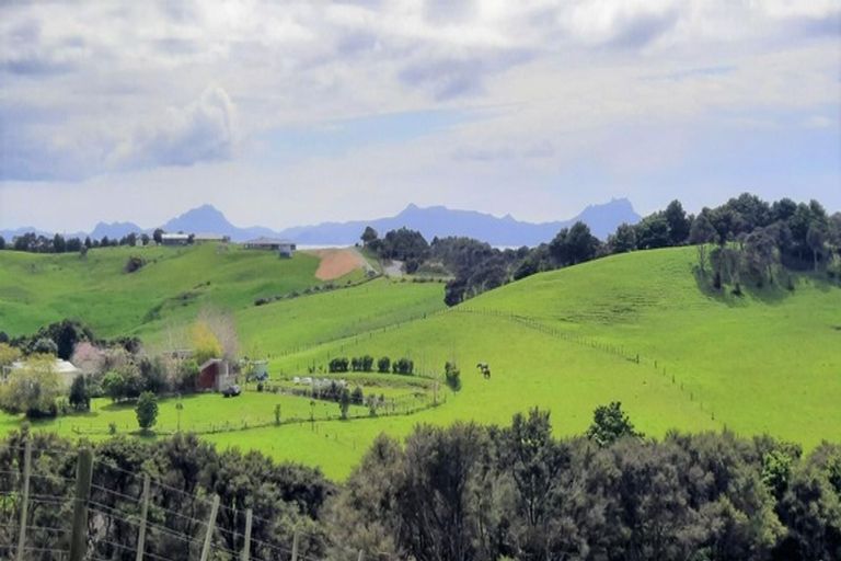 Photo of property in 18 Kanuka Lane, Waipu, 0582