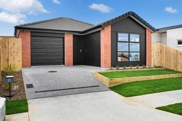 Photo of property in 23 Scenic Rise, Rototuna North, 3281