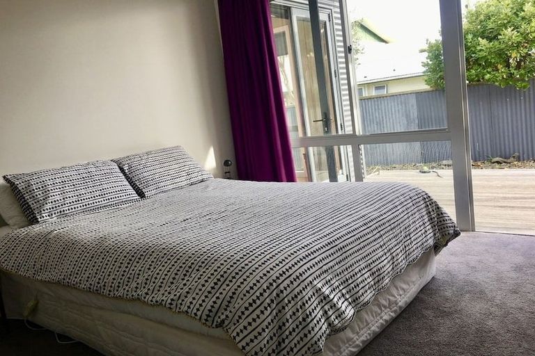 Photo of property in 6 Hohiria Street, Waikanae Beach, Waikanae, 5036