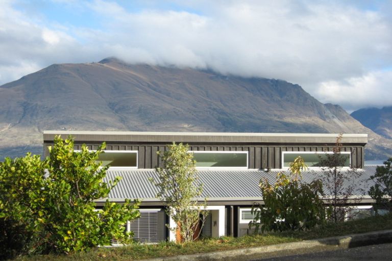 Photo of property in 21/7 Earnslaw Terrace, Queenstown, 9300