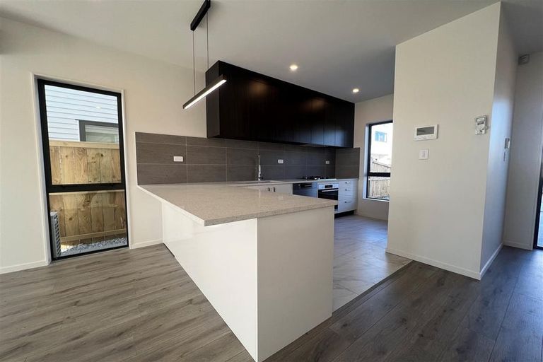 Photo of property in 129 Walters Road, Papakura, Takanini, 2110