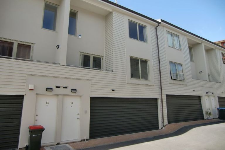 Photo of property in 14/8 Rendall Place, Eden Terrace, Auckland, 1021