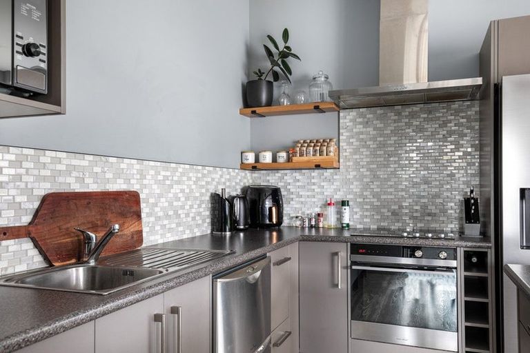 Photo of property in 42 Brandon Street, Alexandra, 9320