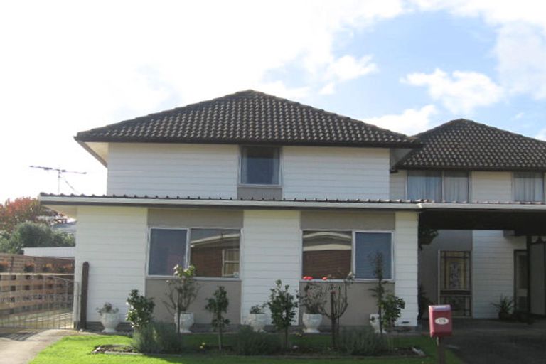 Photo of property in 17a Barraud Street, Avalon, Lower Hutt, 5011
