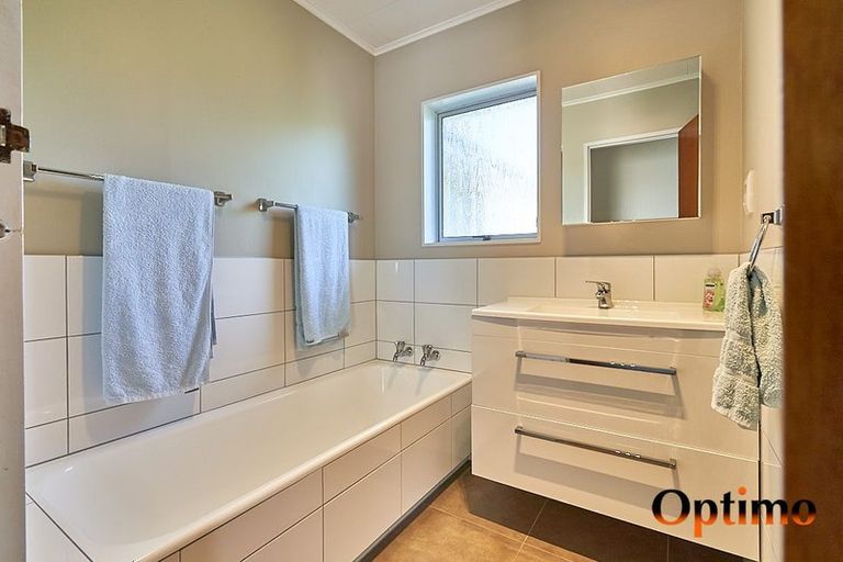 Photo of property in 11 Mckeefry Avenue, Greenmeadows, Napier, 4112