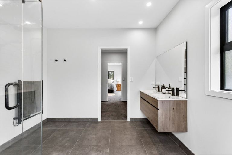 Photo of property in 86 Seafield Road, Eskdale, Napier, 4182