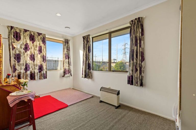 Photo of property in 24 Finchley Place, Hamilton East, Hamilton, 3216