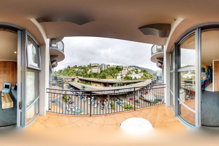 Photo of property in Atrium Towers, 5p/154 The Terrace, Wellington Central, Wellington, 6011