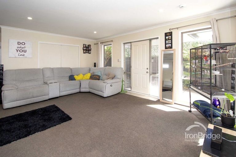 Photo of property in 10 Netley Place, Aranui, Christchurch, 8061