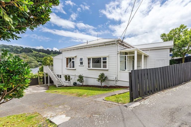 Photo of property in 16 Hamilton Road, Hataitai, Wellington, 6021